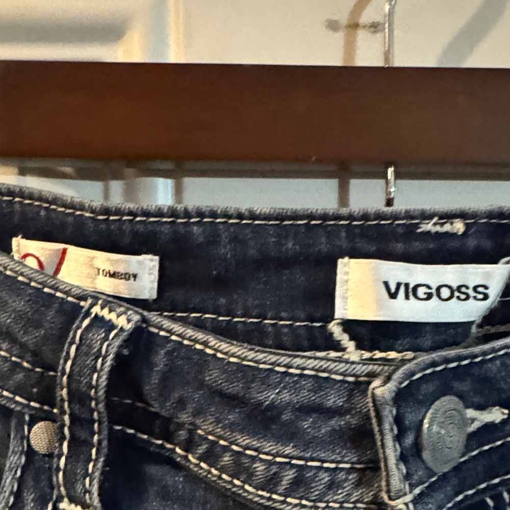 Vigoss Indigo Wash Short-Rise Tomboy Denim. Size 14